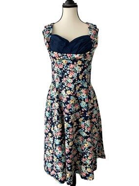 Vintage inspired Lindy Bop Ophelia pinup girl cotton/elastane dress NWOT MEDIUM